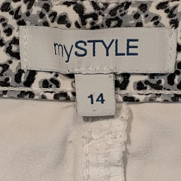My Style  Women's White Stretch Capri in Size 14 - Picture 3 of 13